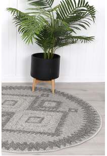 Macy Indoor-Outdoor Tribal Rug