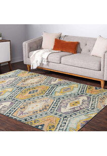 Myla Traditional Geometric Rug