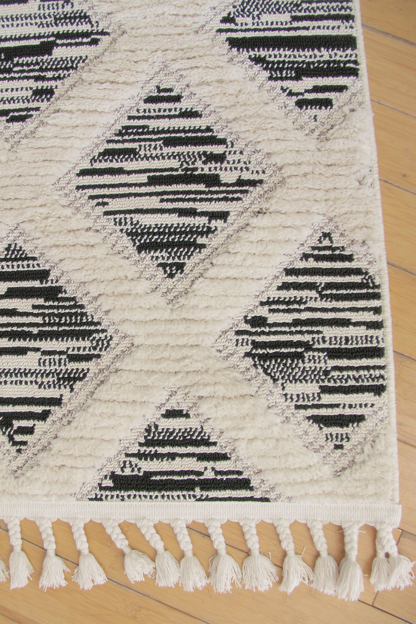 Aroma Fringed Moroccan Rug