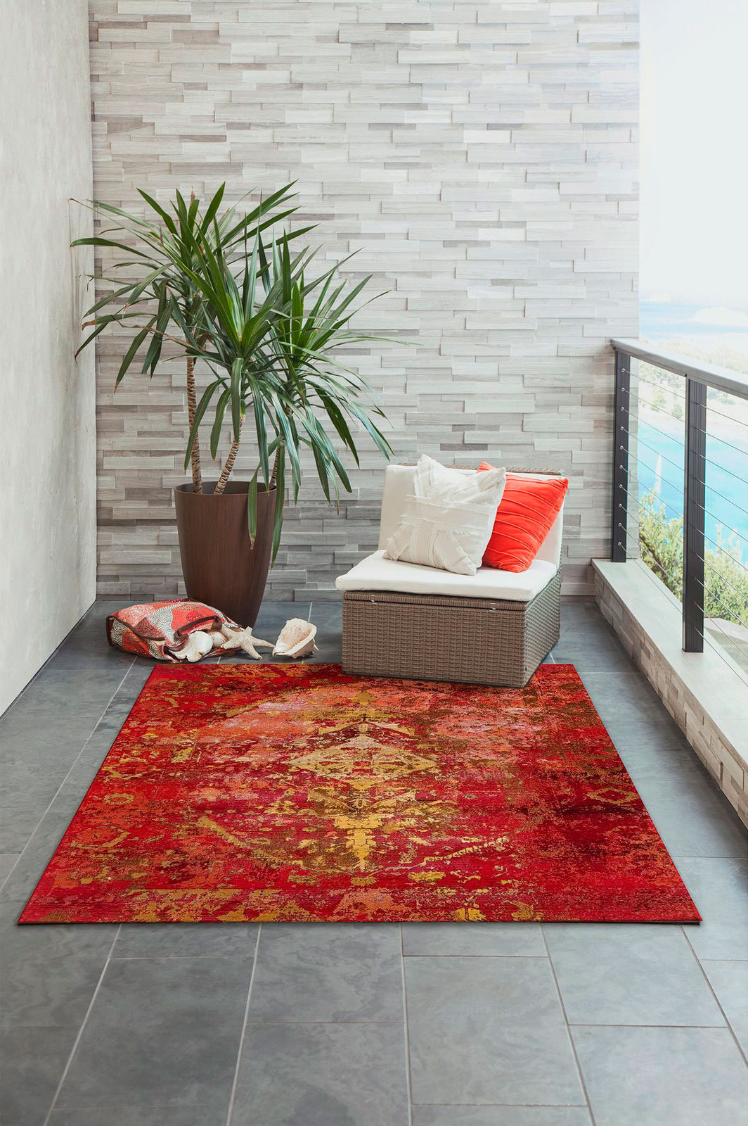 Aperto Transitional Red Rug