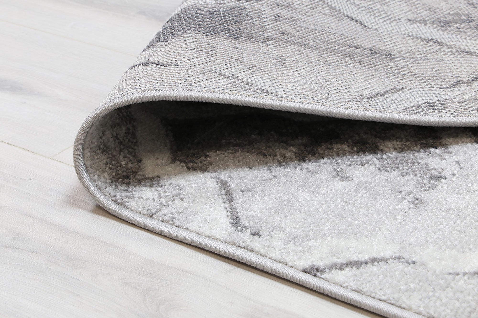 Casa Modern Trellis Rug