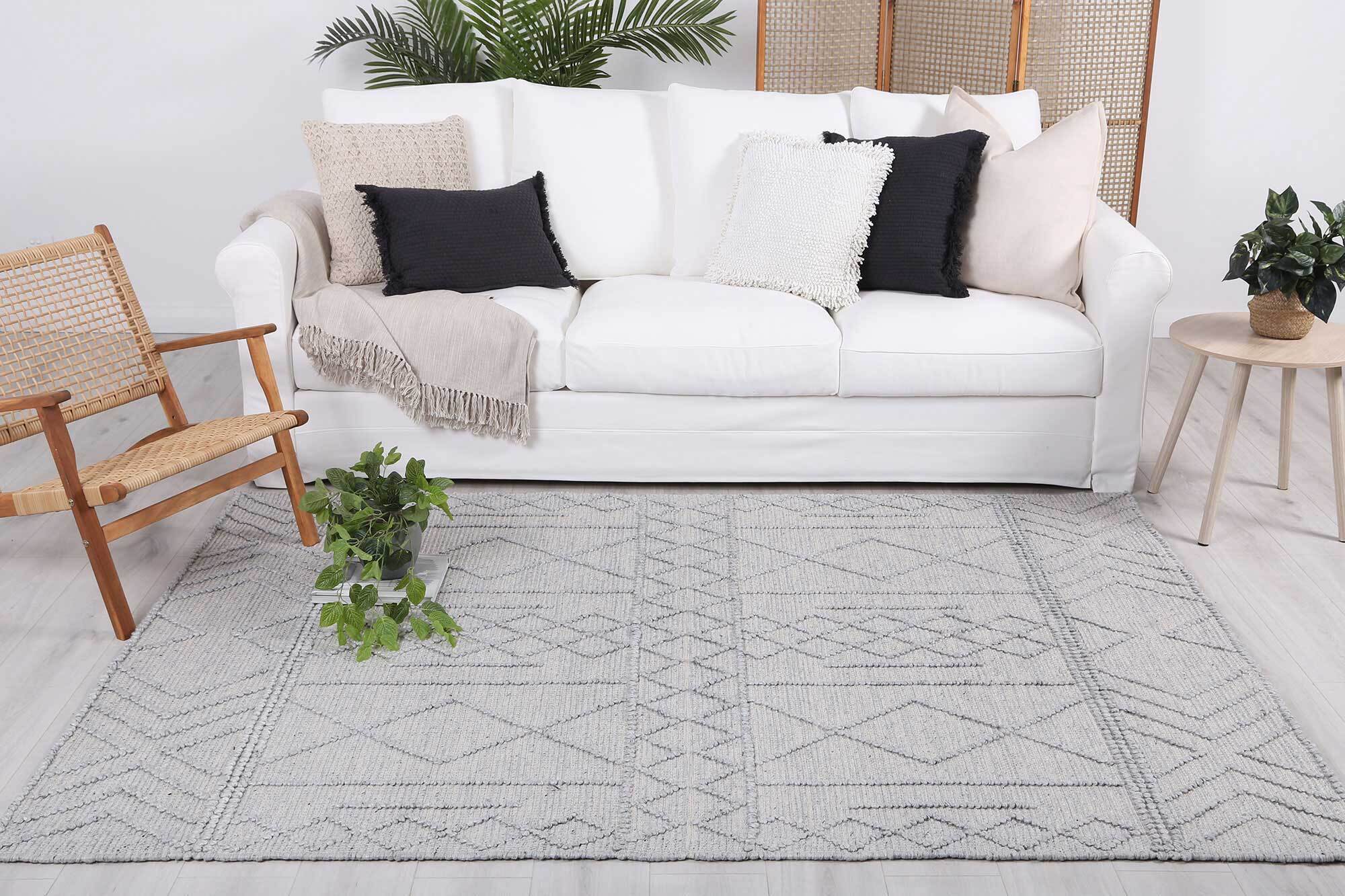 Hann Hand Loomed Rug