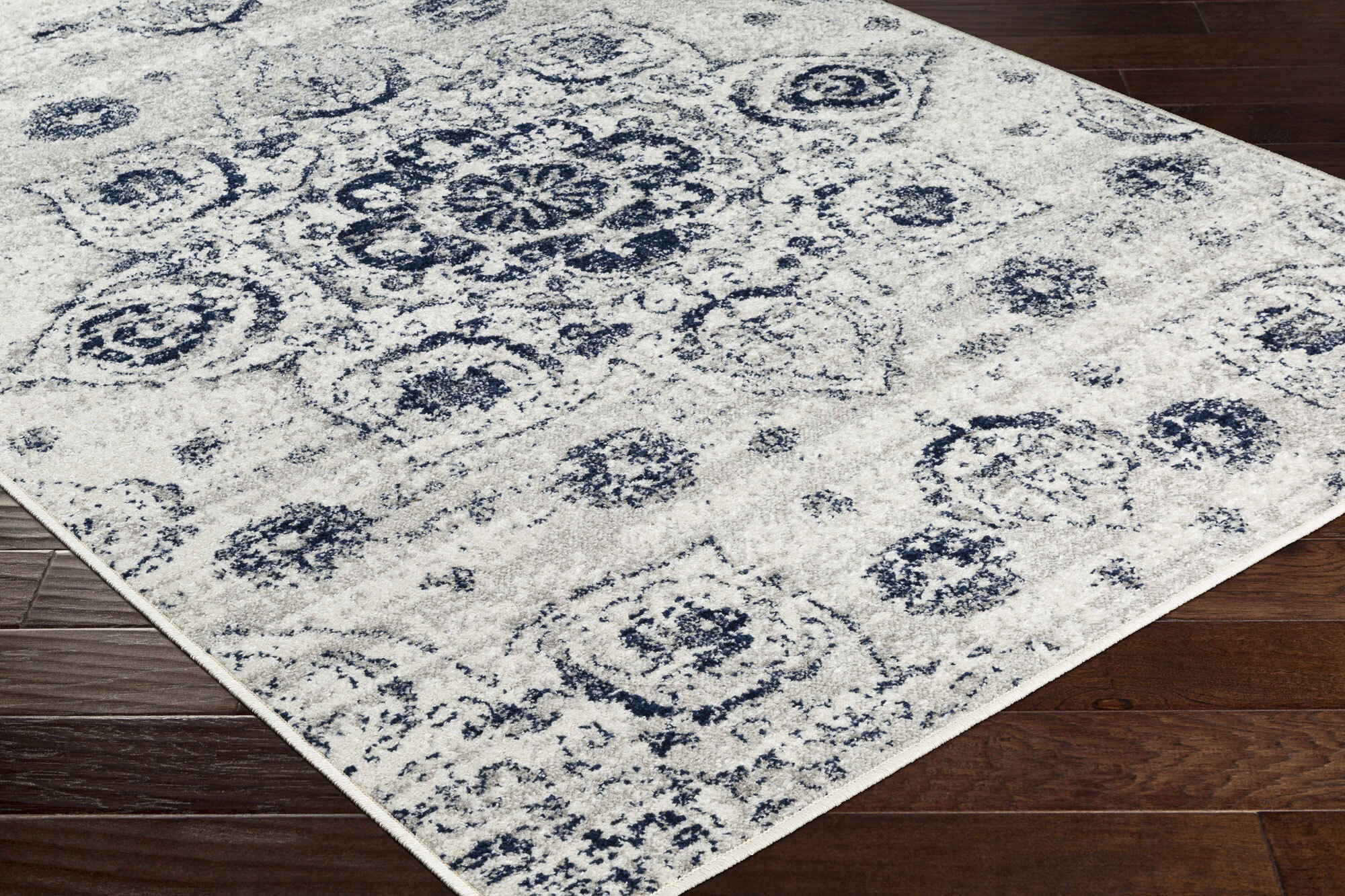 Jack Traditional Medallion Rug