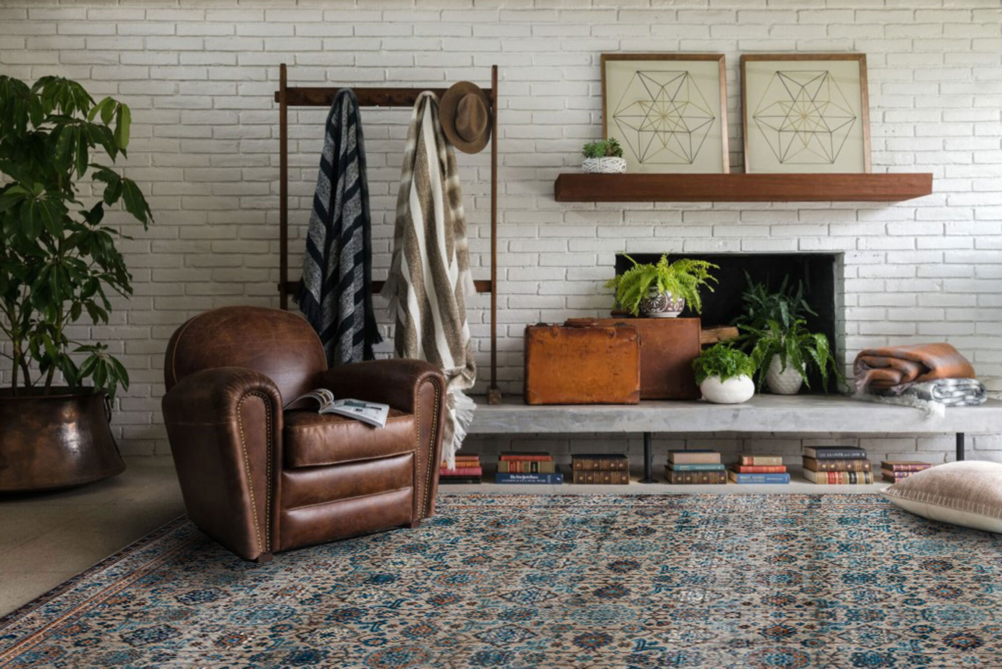 Large View Melanie Traditional Blue Rug