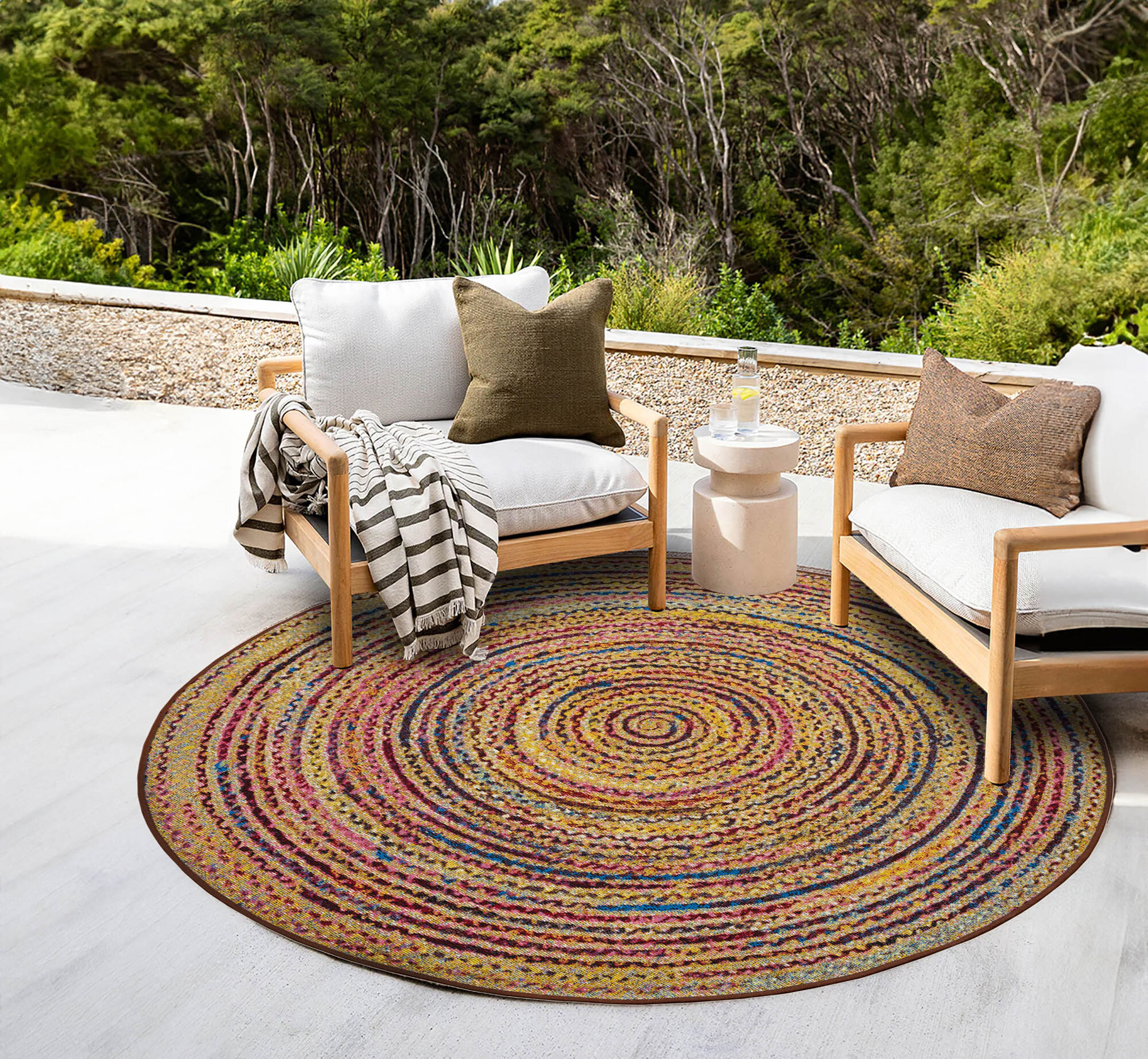 Large View Mystique Round Outdoor Rug