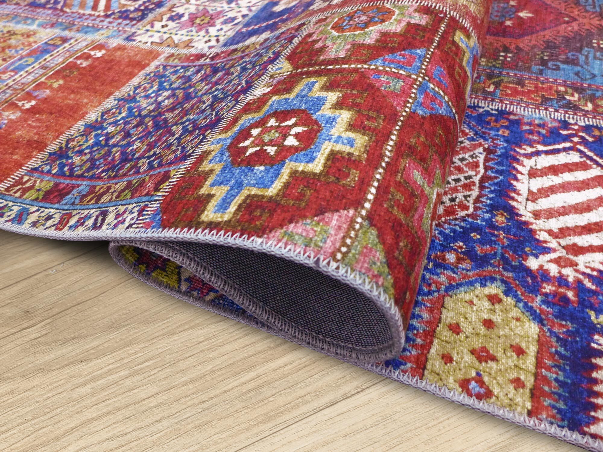 Large View Noble Traditional Patchwork Rug