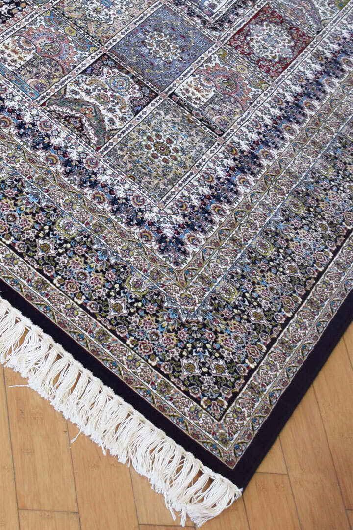 Parsa Traditional Fringed Rug