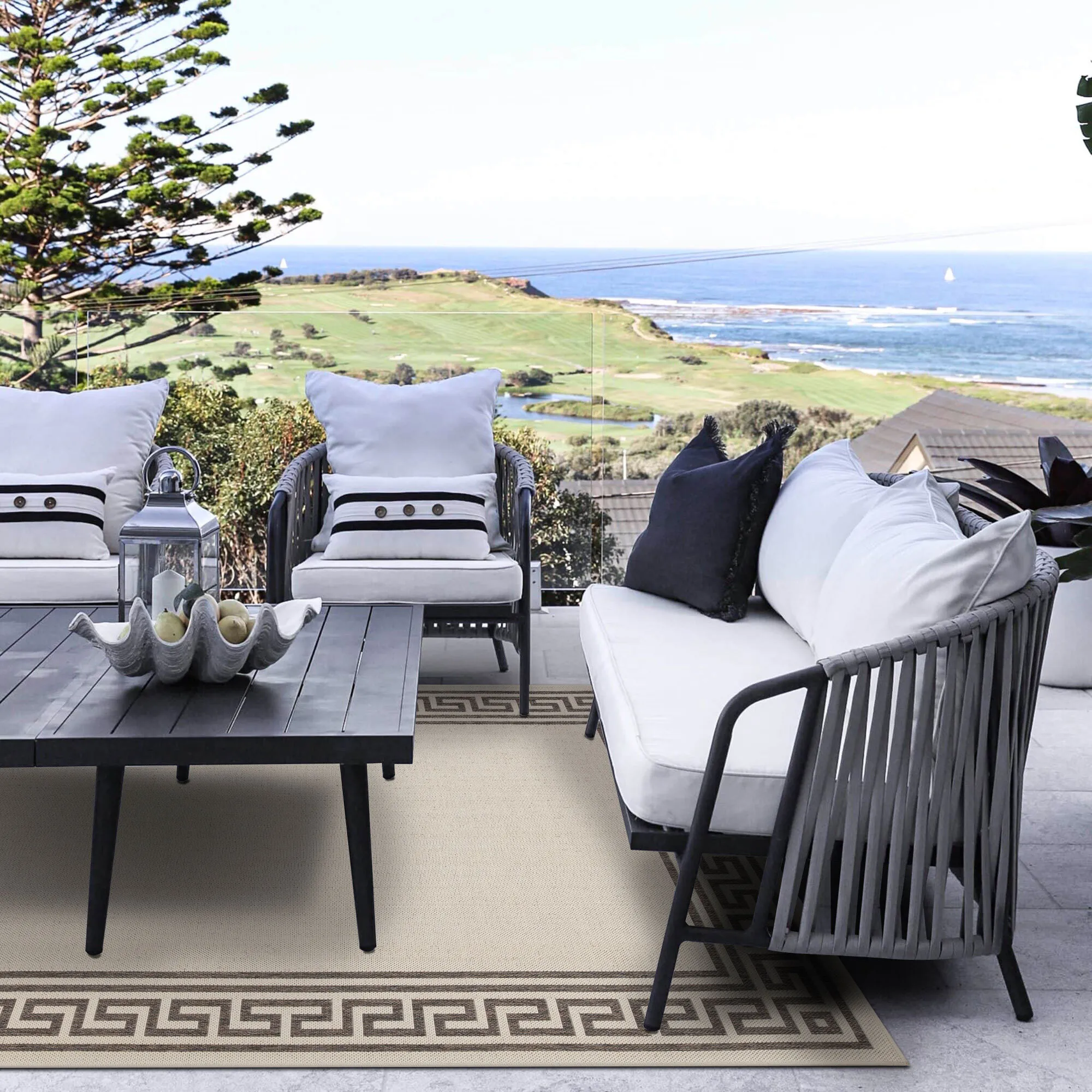 Soleil Ivory Greek Key Border Rug