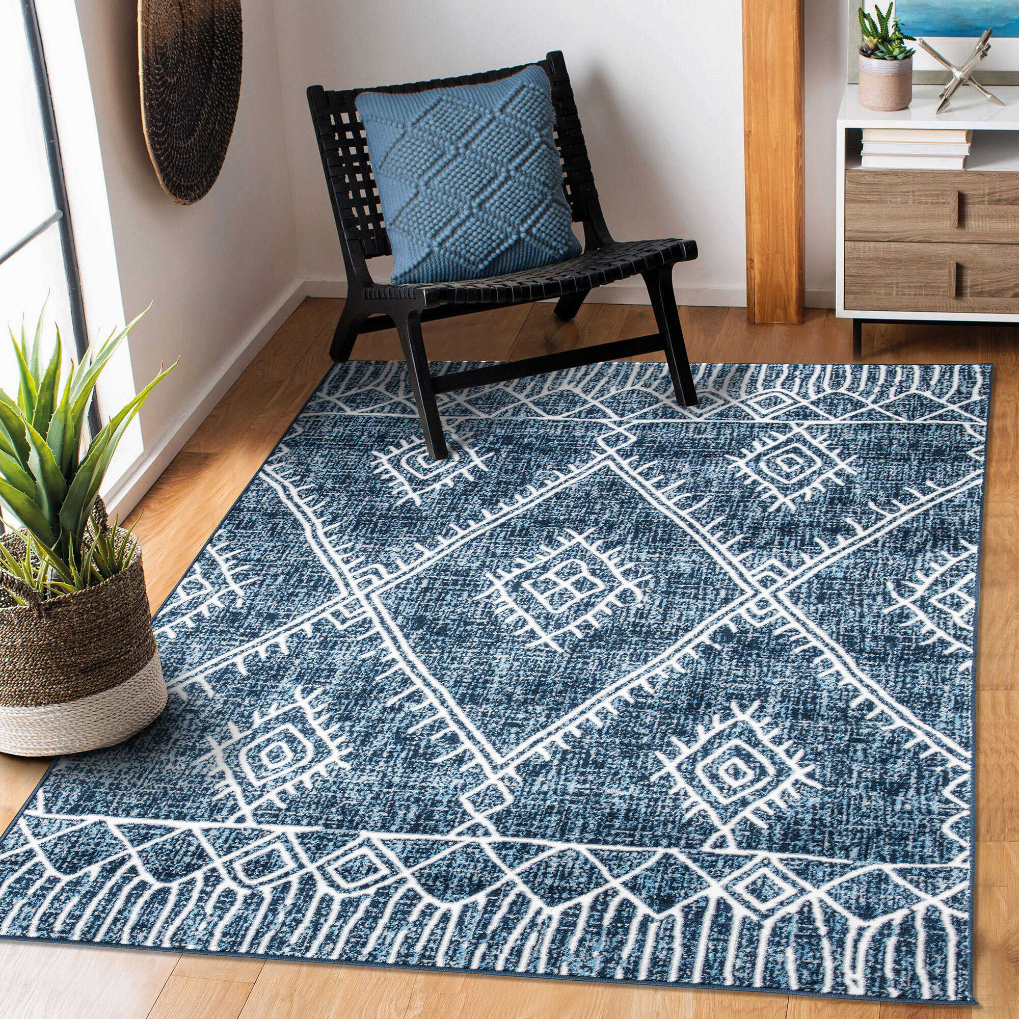 Large View Toni Diamond Pattern Rug