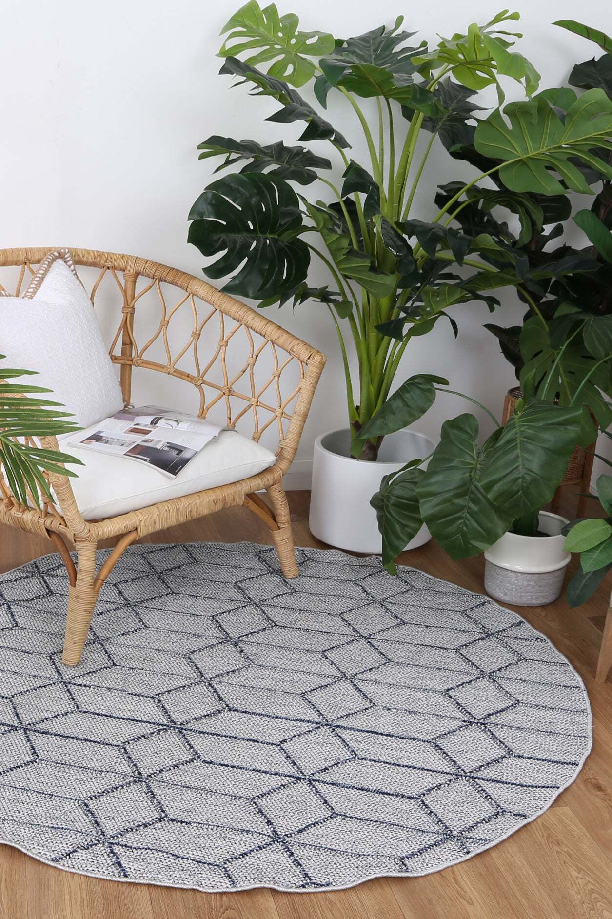 Large View Viva Geometric Flatweave Rug