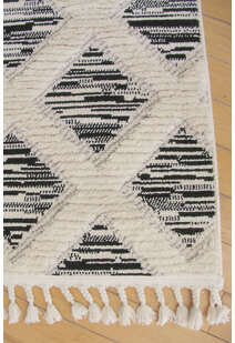 Aroma Fringed Moroccan Rug