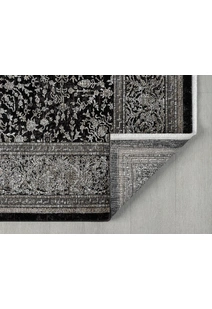 Fendi Traditional Medallion Rug