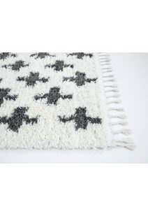 Larry Beige Moroccan Shaggy Rug
