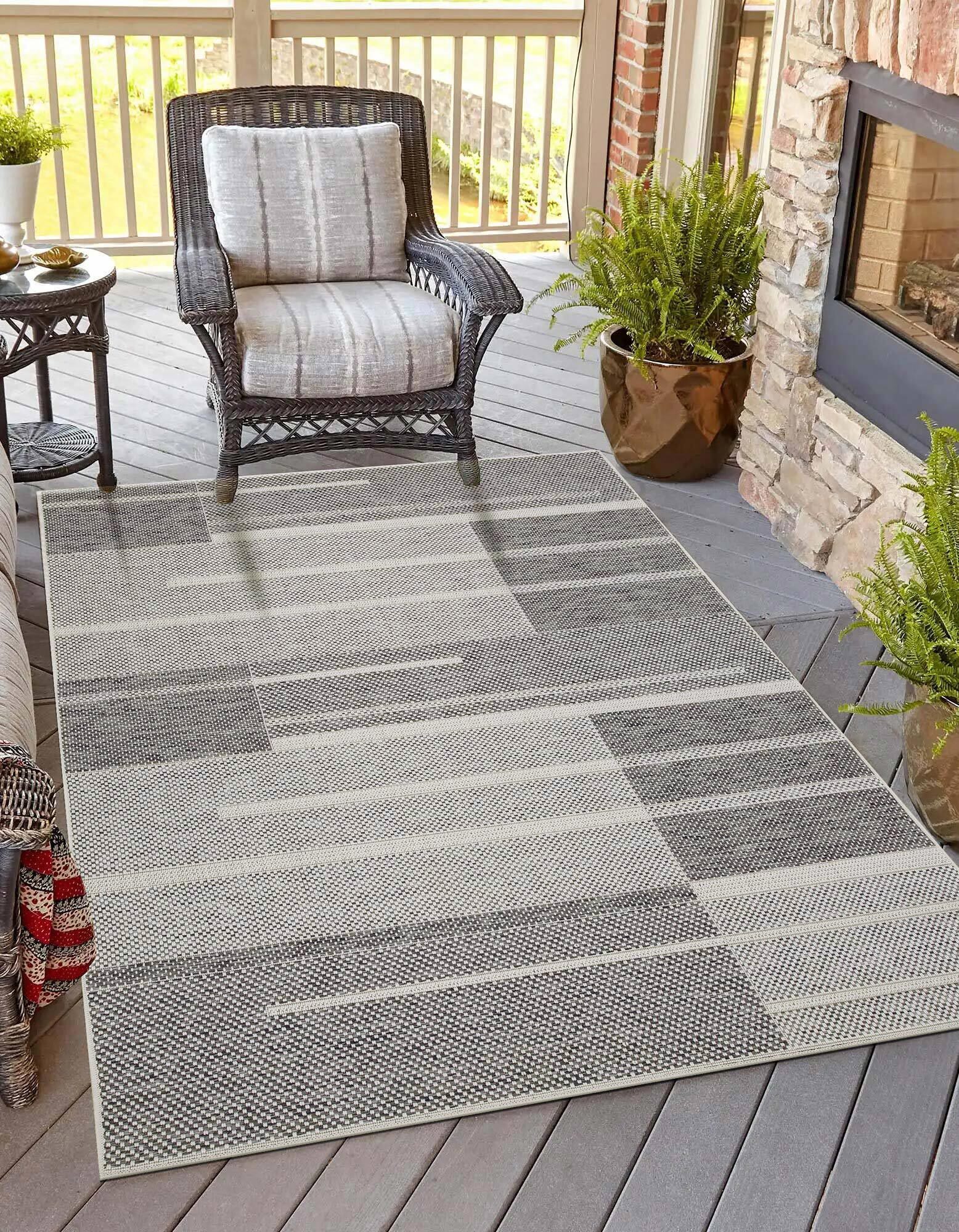 Large View Lotus Indoor/Outdoor Rug