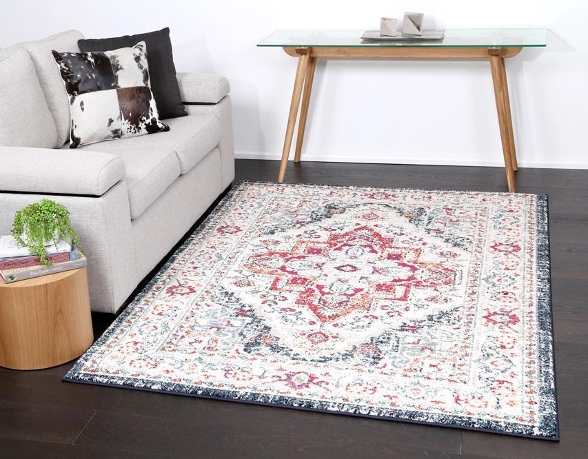 Sophia Classic Geometric Rug