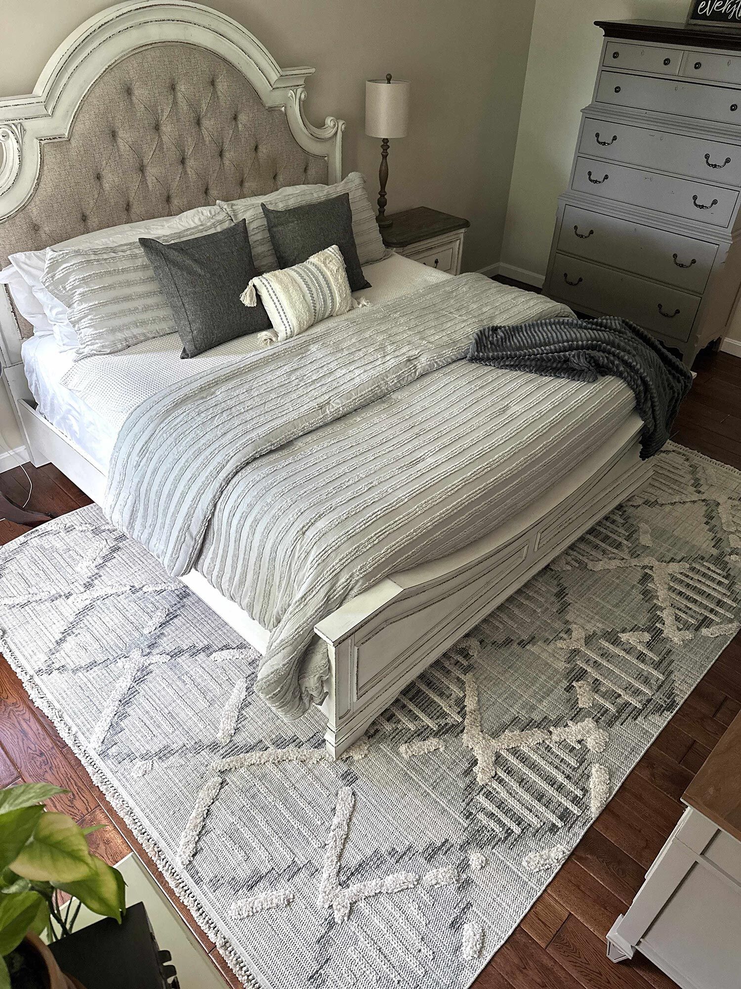 Large View Spain Moroccan Trellis Rug