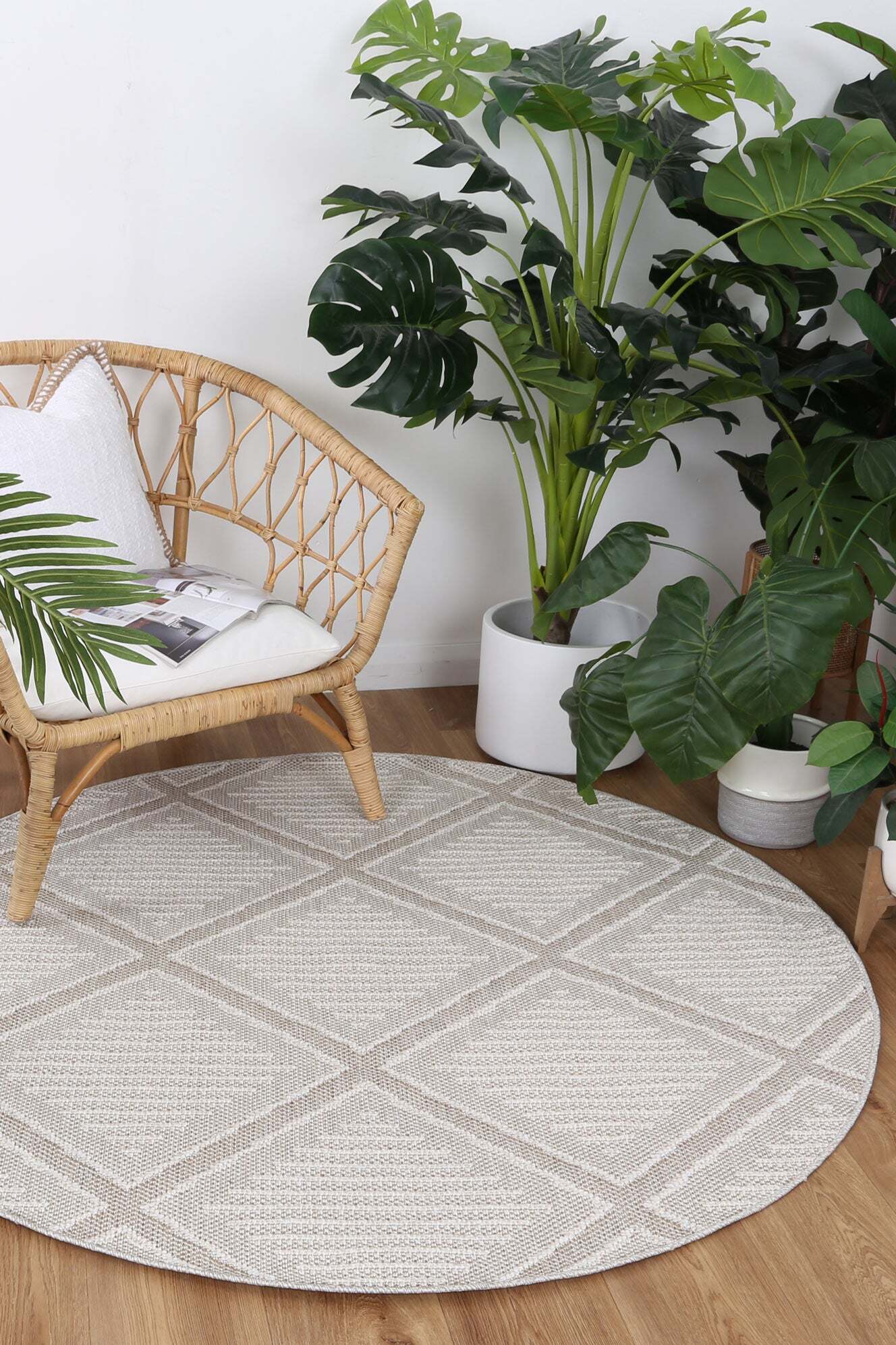 Large View Viva Geometric Flatweave Rug