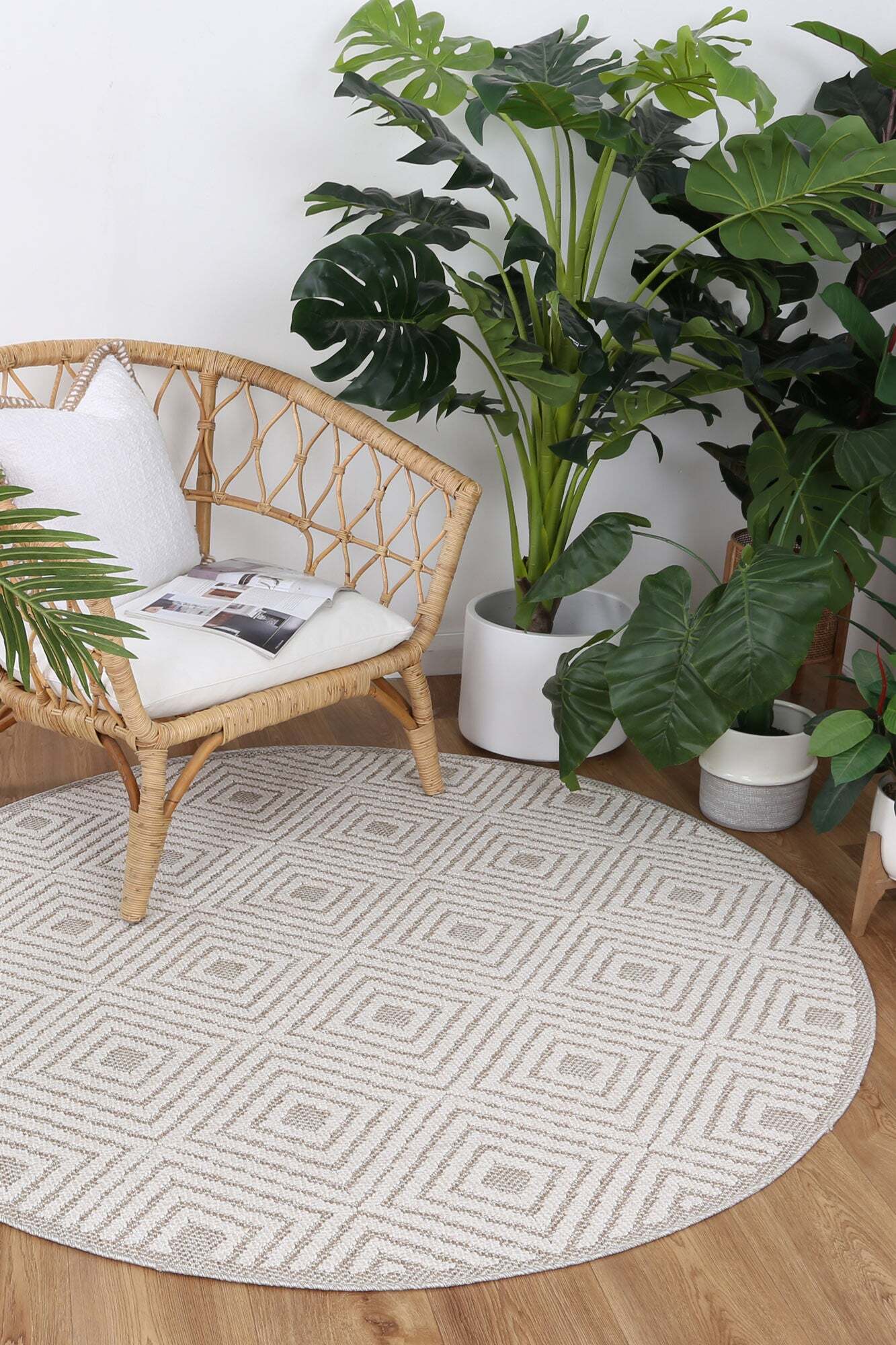 Large View Viva Geometric Flatweave Rug