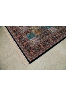 Mona Classic Oriental Fringed Rug