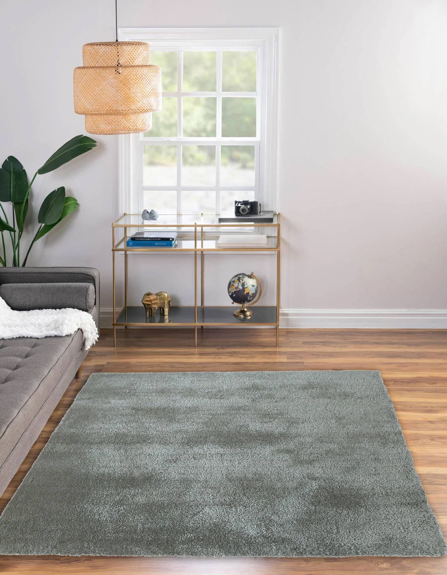 Large View Luxe Plain Silver Shaggy Rug