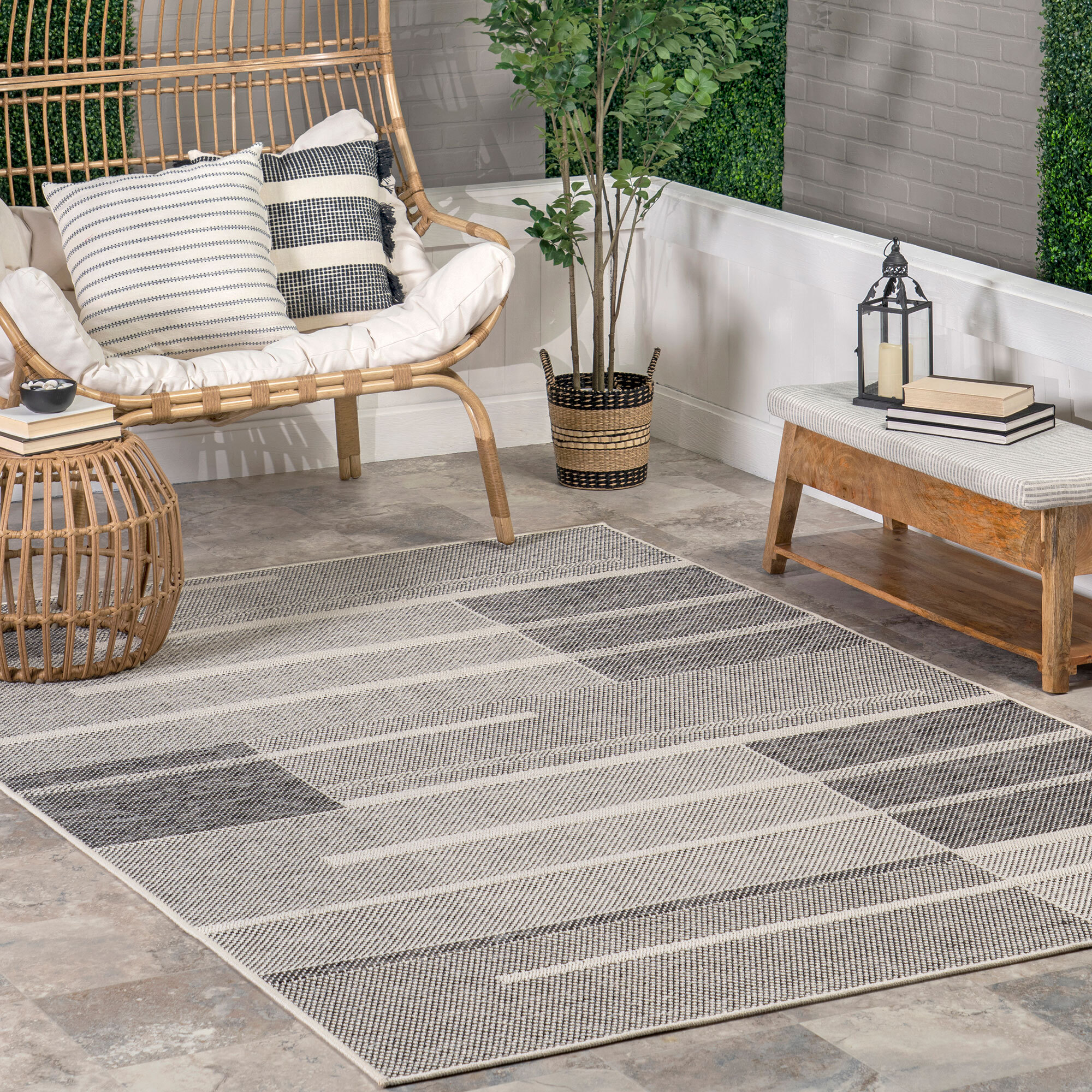Large View Lotus Indoor/Outdoor Rug