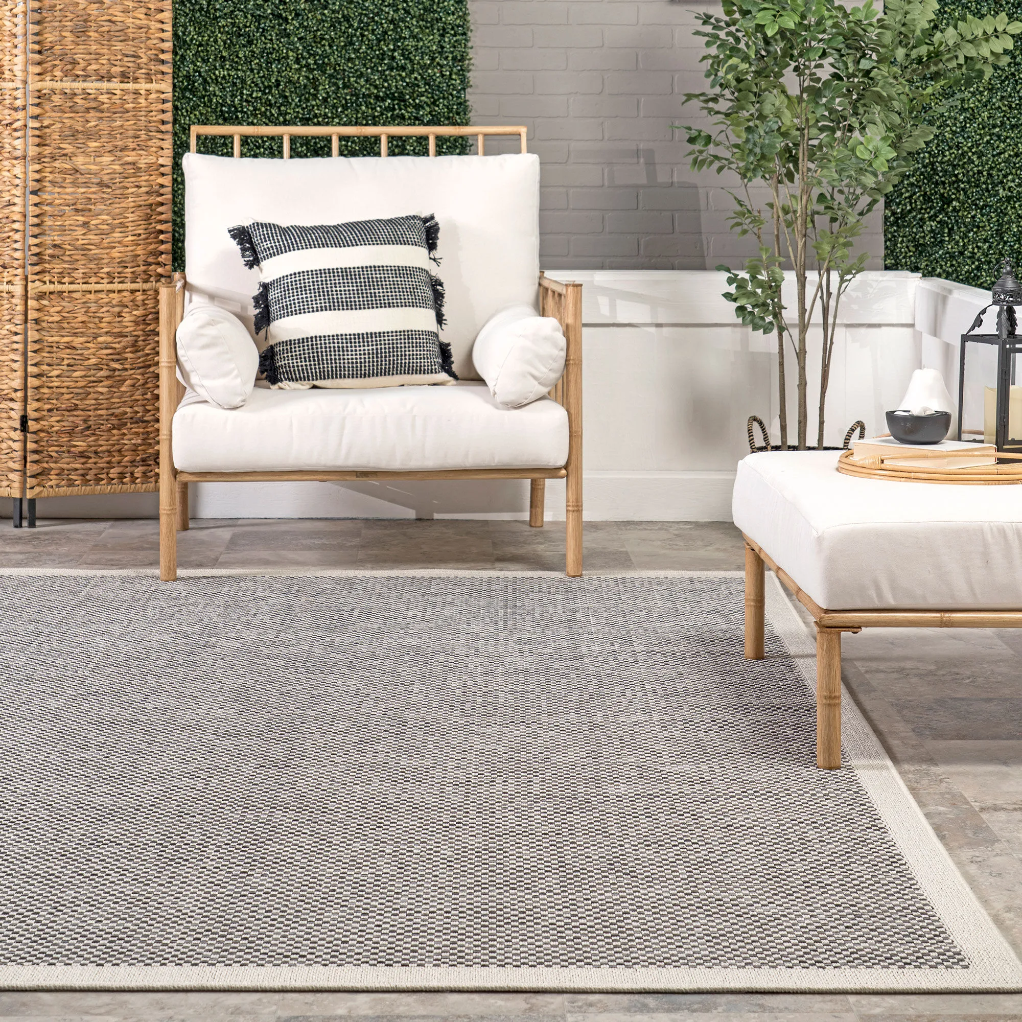 Large View Lotus Indoor/Outdoor Rug