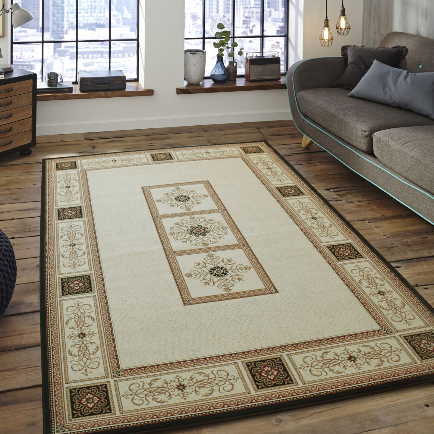 Large View Mercin Traditional Rug