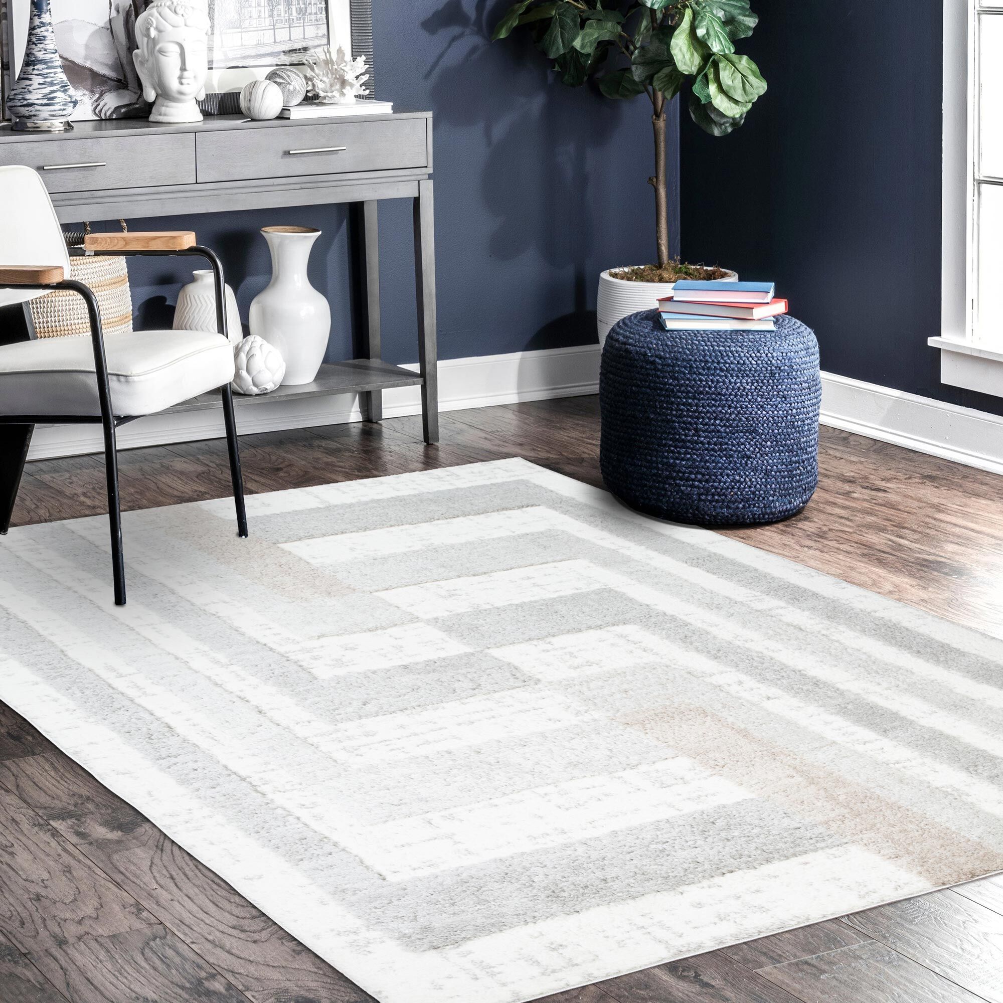Large View Oscar Soft Geometric Rug
