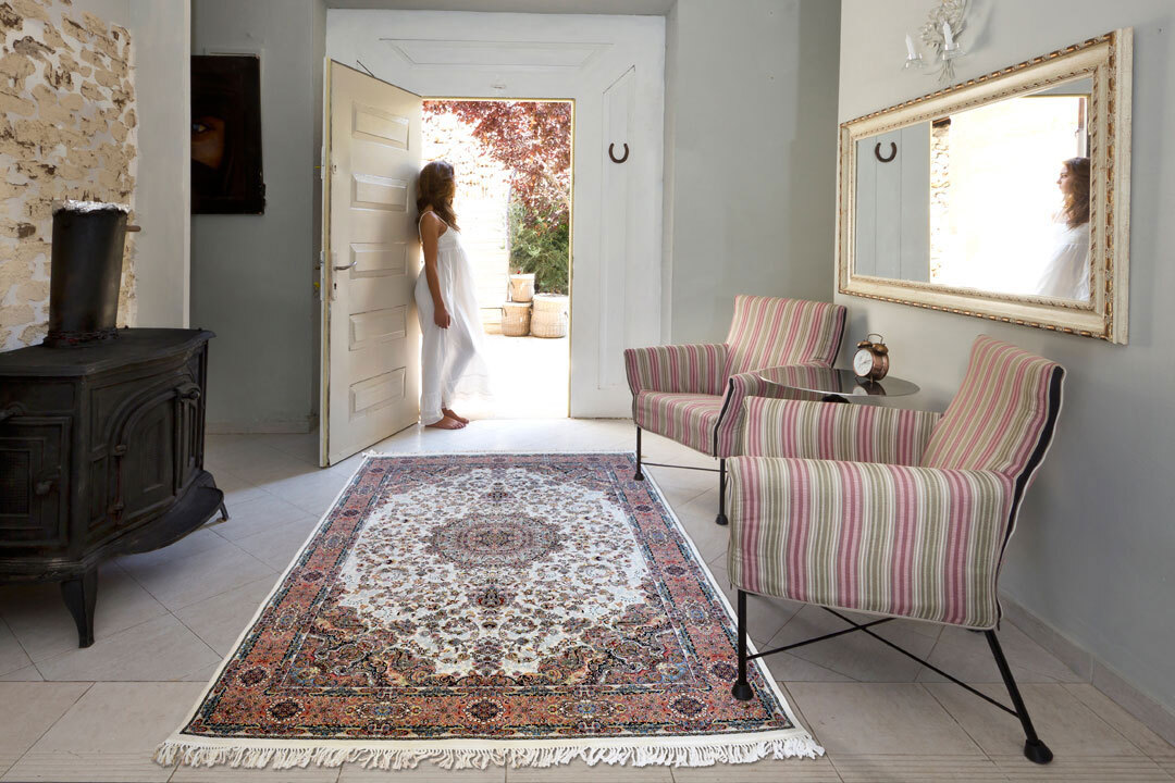 Parsa Soft Traditional Fringed Rug