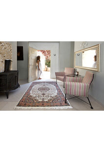 Parsa Soft Traditional Fringed Rug