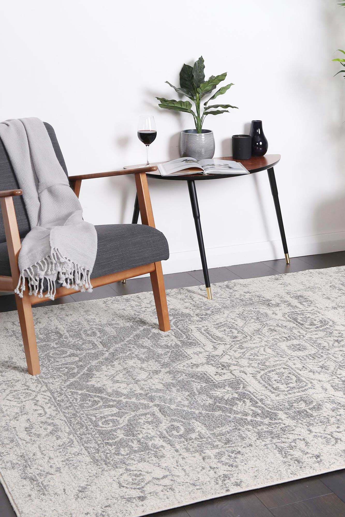 Large View Donna Traditional Medallion Rug(Size 230 x 160cm)