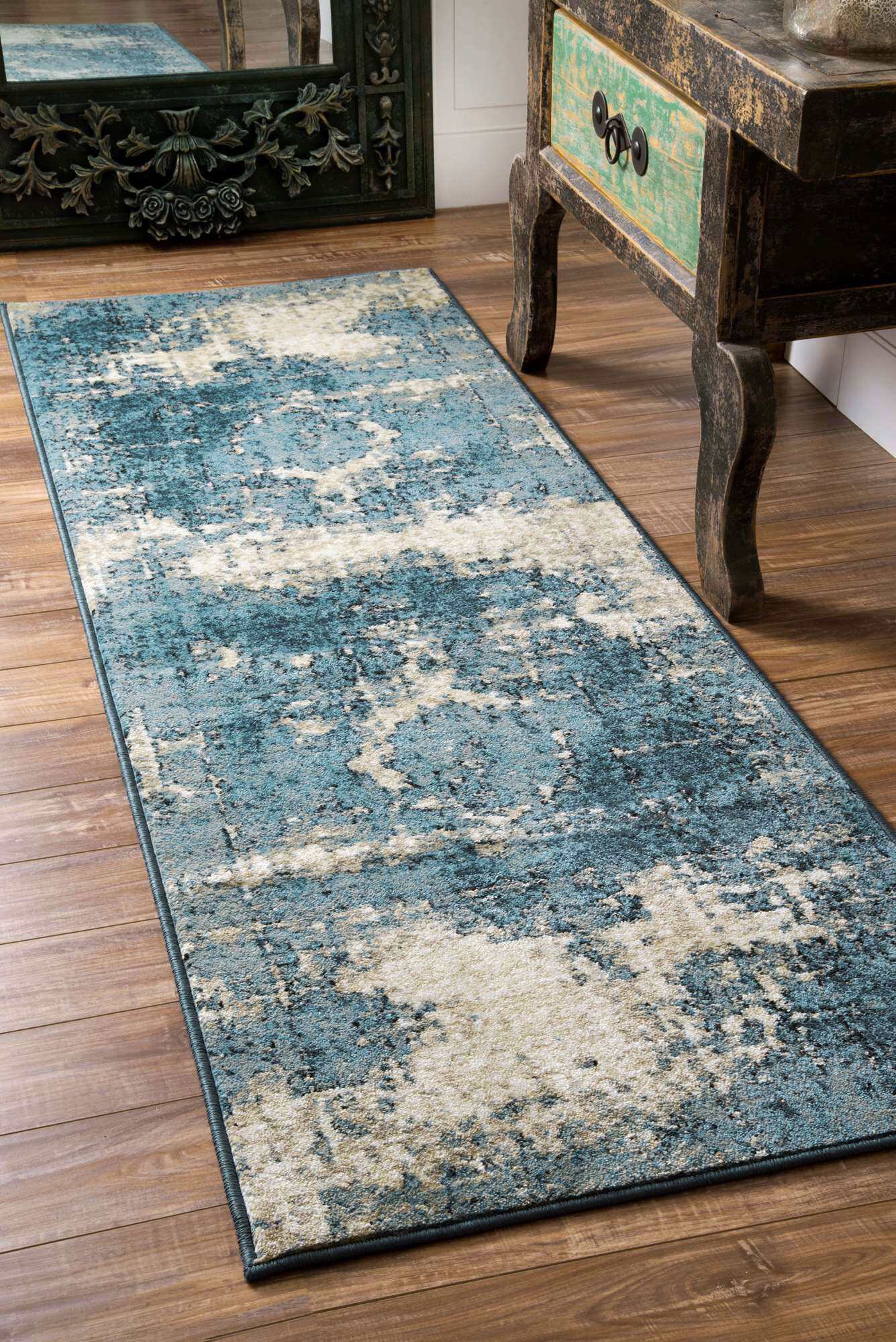 Large View Ugo 4441-H Runner Rug