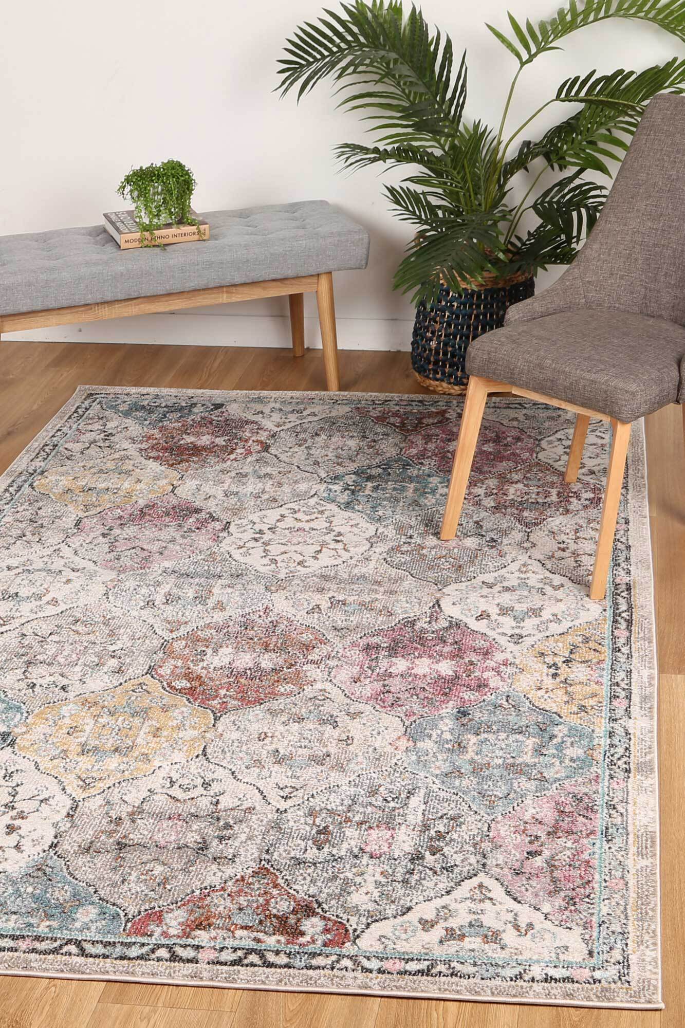 Alani Traditional Geometric Rug(Size 230 x 160cm)