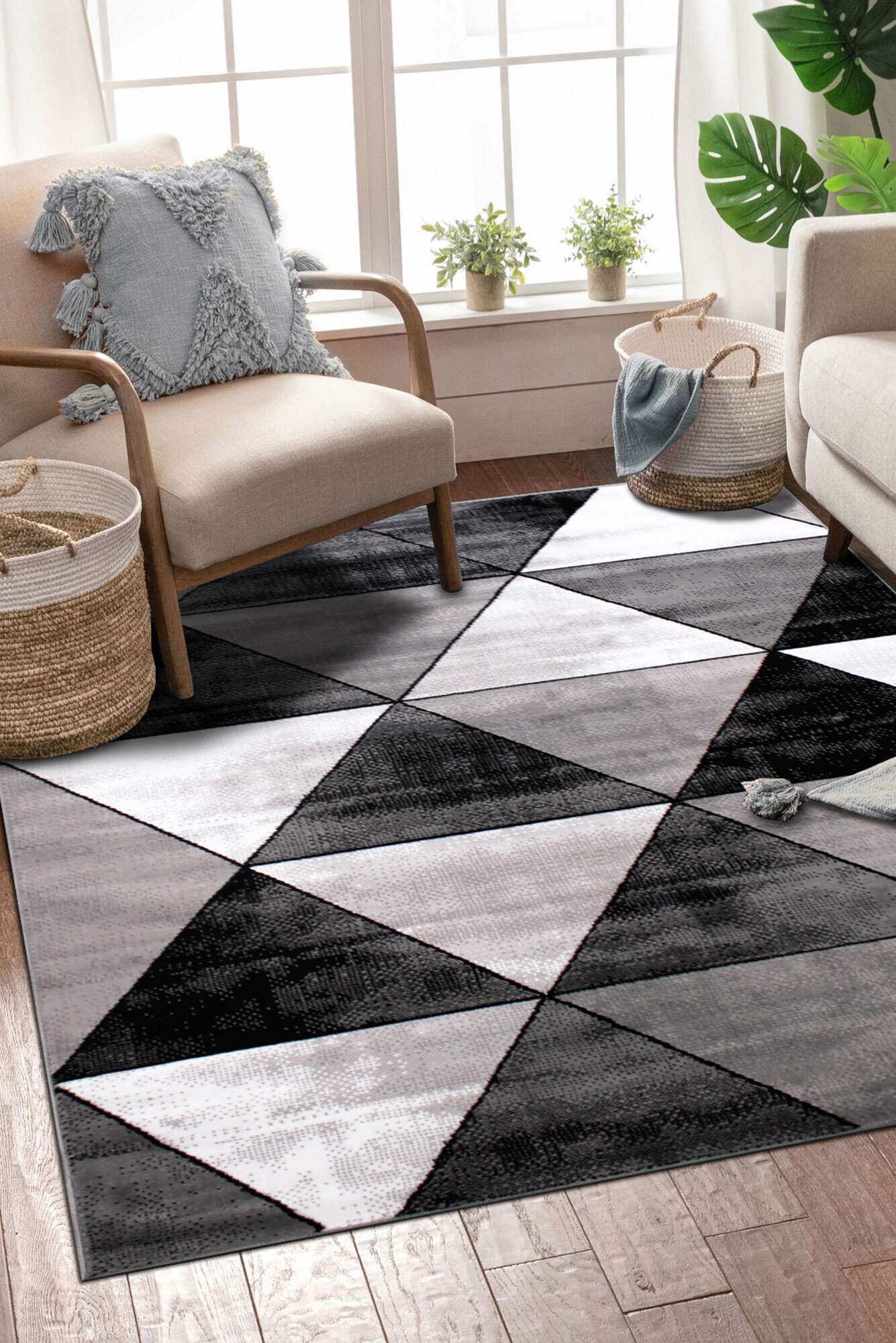 Axel Modern Triangle Pattern Rug(Size 170 x 120cm)