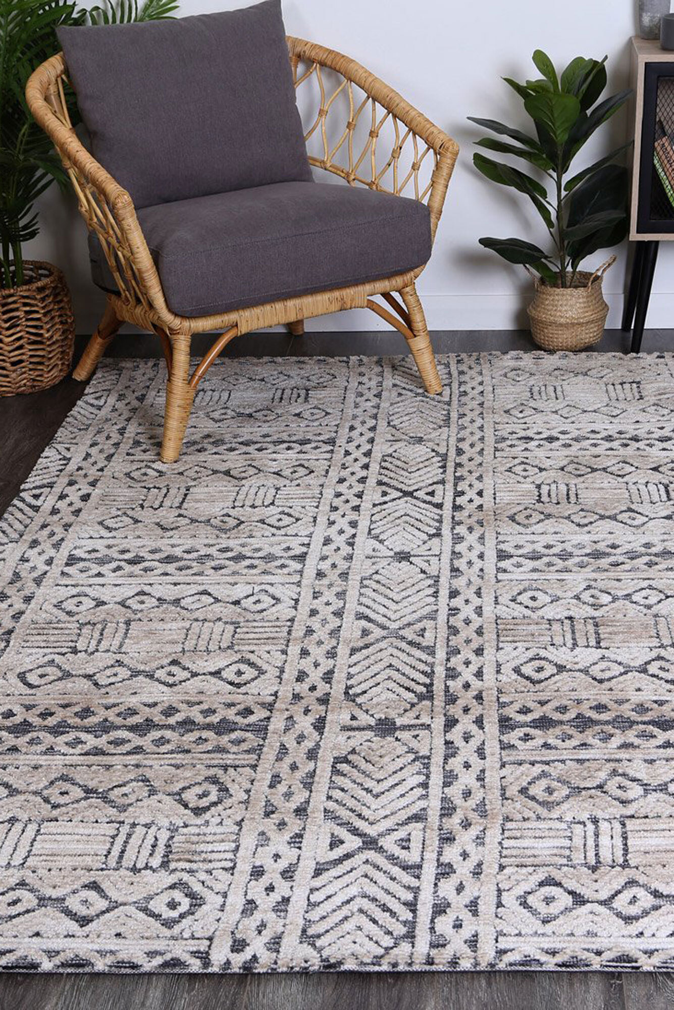 Large View Amir Geometric Flatweave Rug(Size 230 x 160cm)