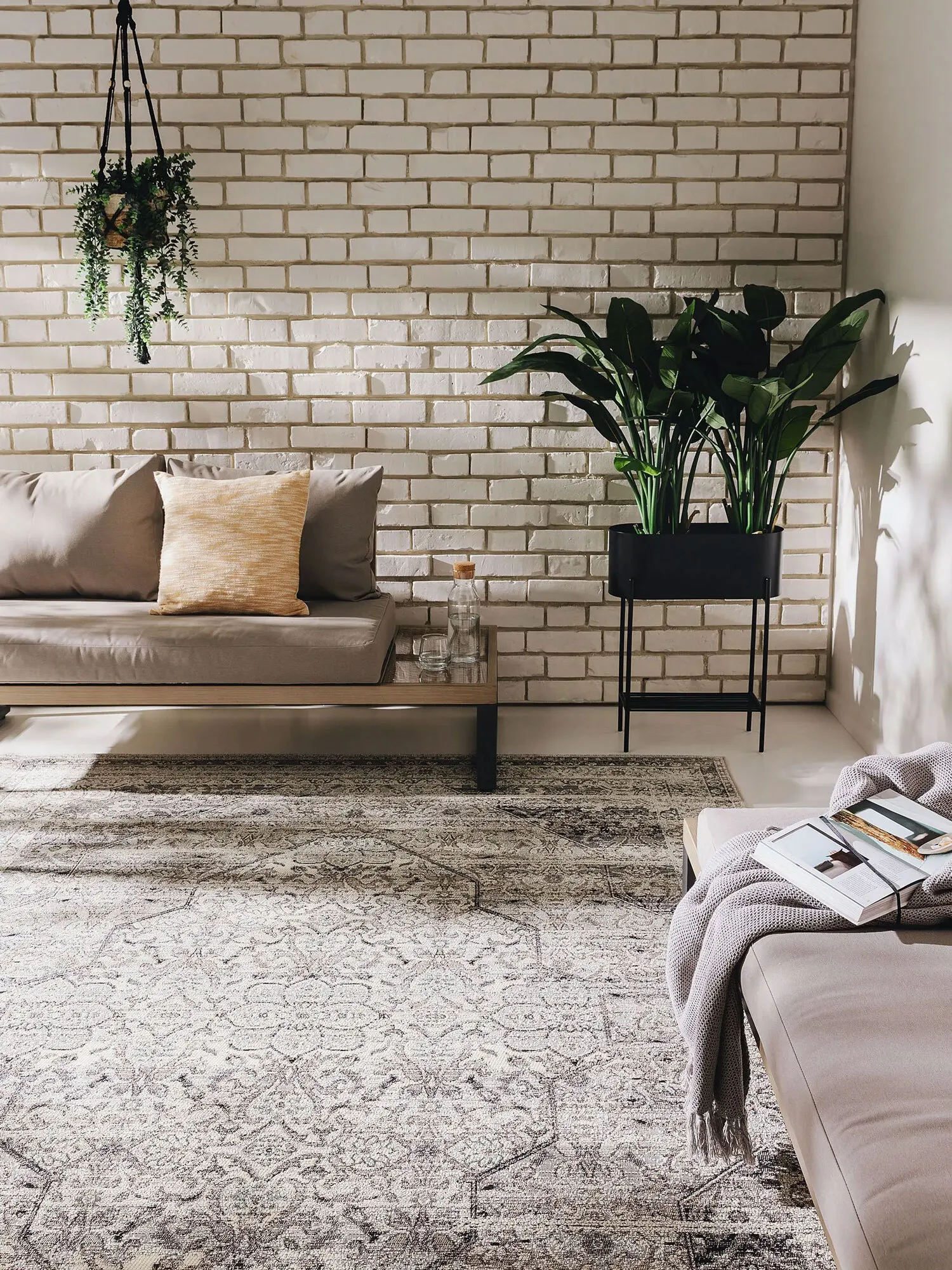 Large View Aperto Floral Medallion Rug