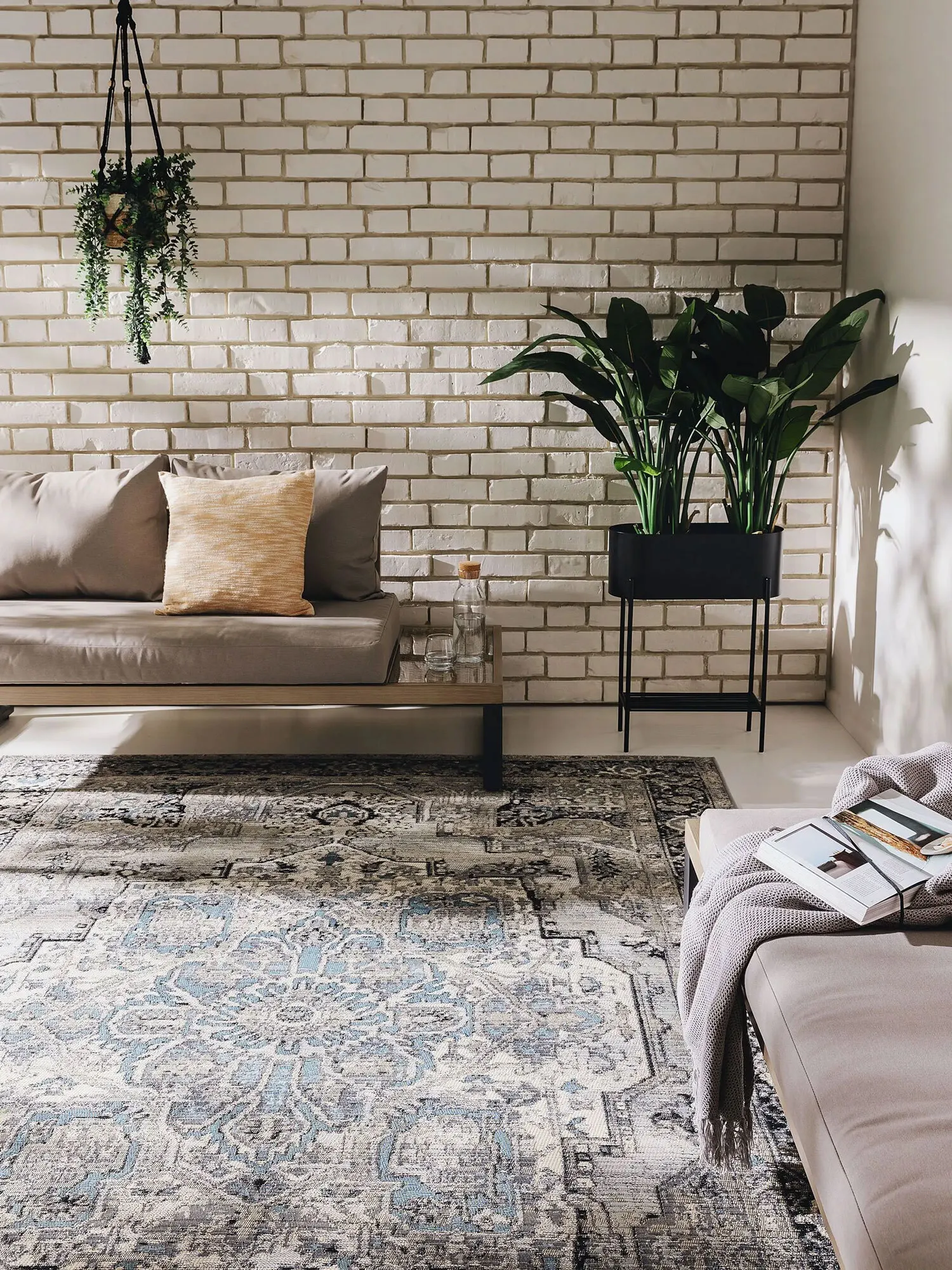 Large View Aperto Medallion Flatweave Rug