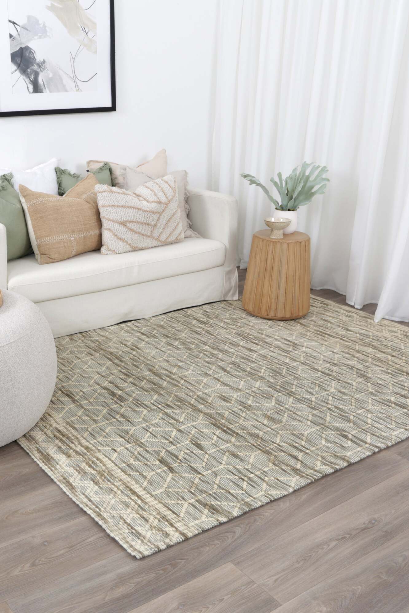 Chea Geometric Wool Rug(Size 230 x 160cm)