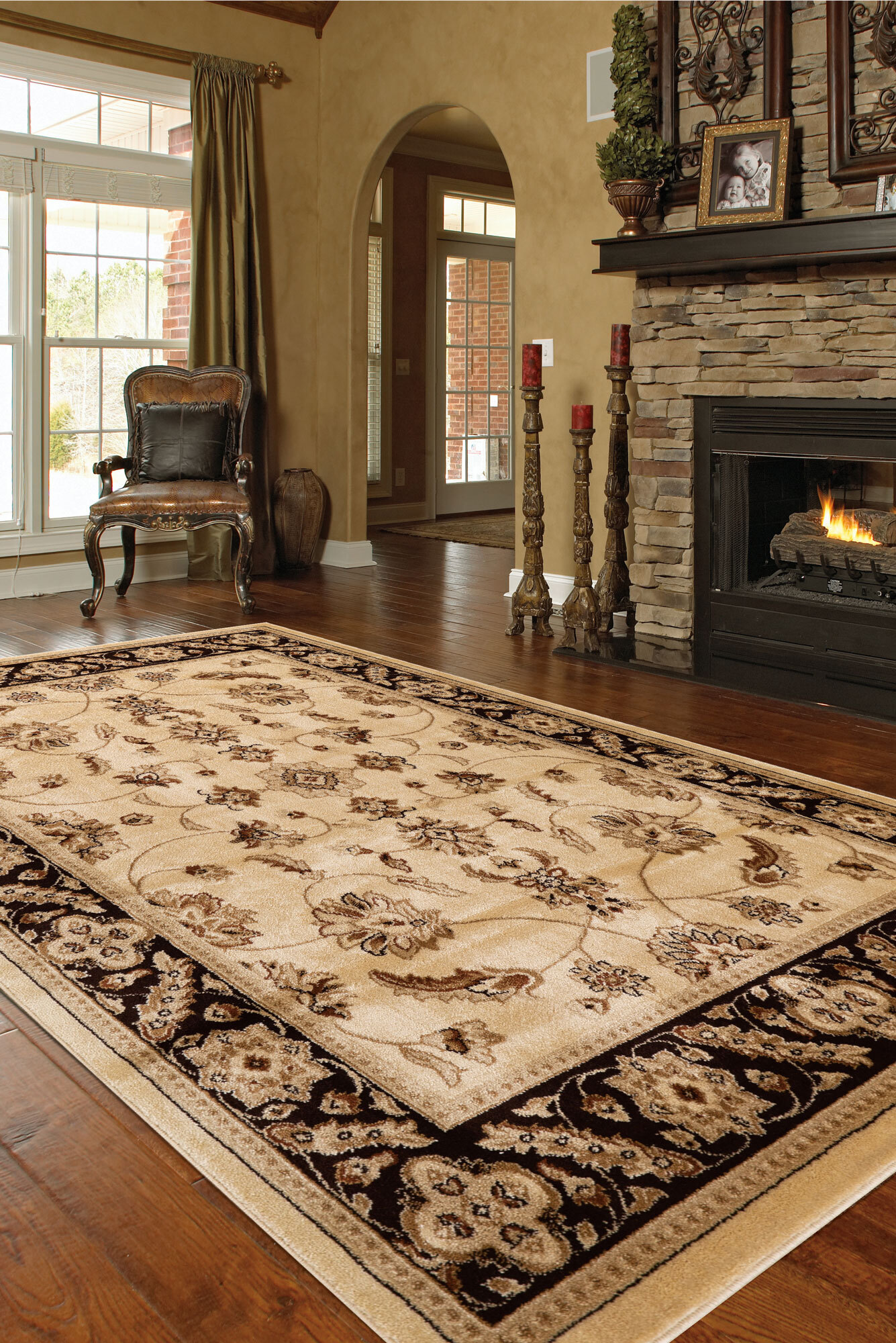 Large View Coen Traditional Oriental Rug(Size 235 x 160cm)
