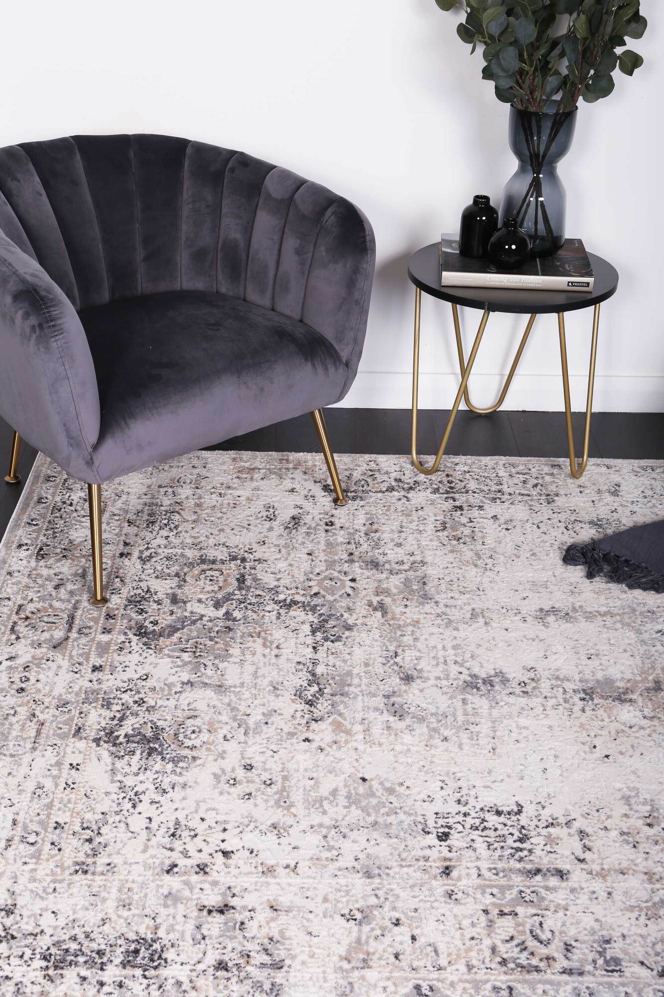 Elvis Traditional Distressed Rug(Size 230 x 160cm)