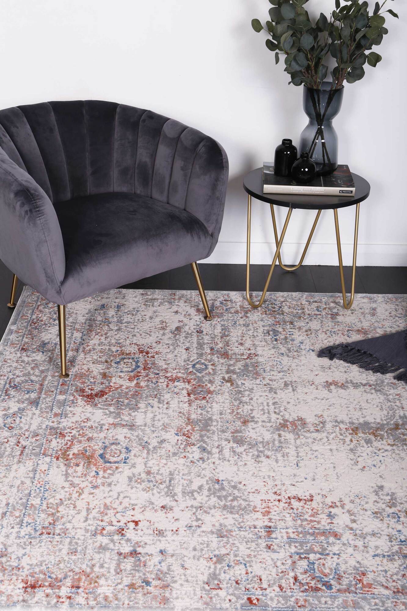 Elvis Traditional Distressed Rug(Size 230 x 160cm)