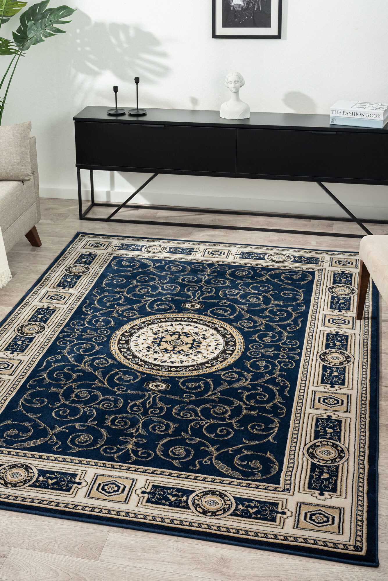 Large View Erwin Traditional Medallion Rug(Size 170 x 120cm)