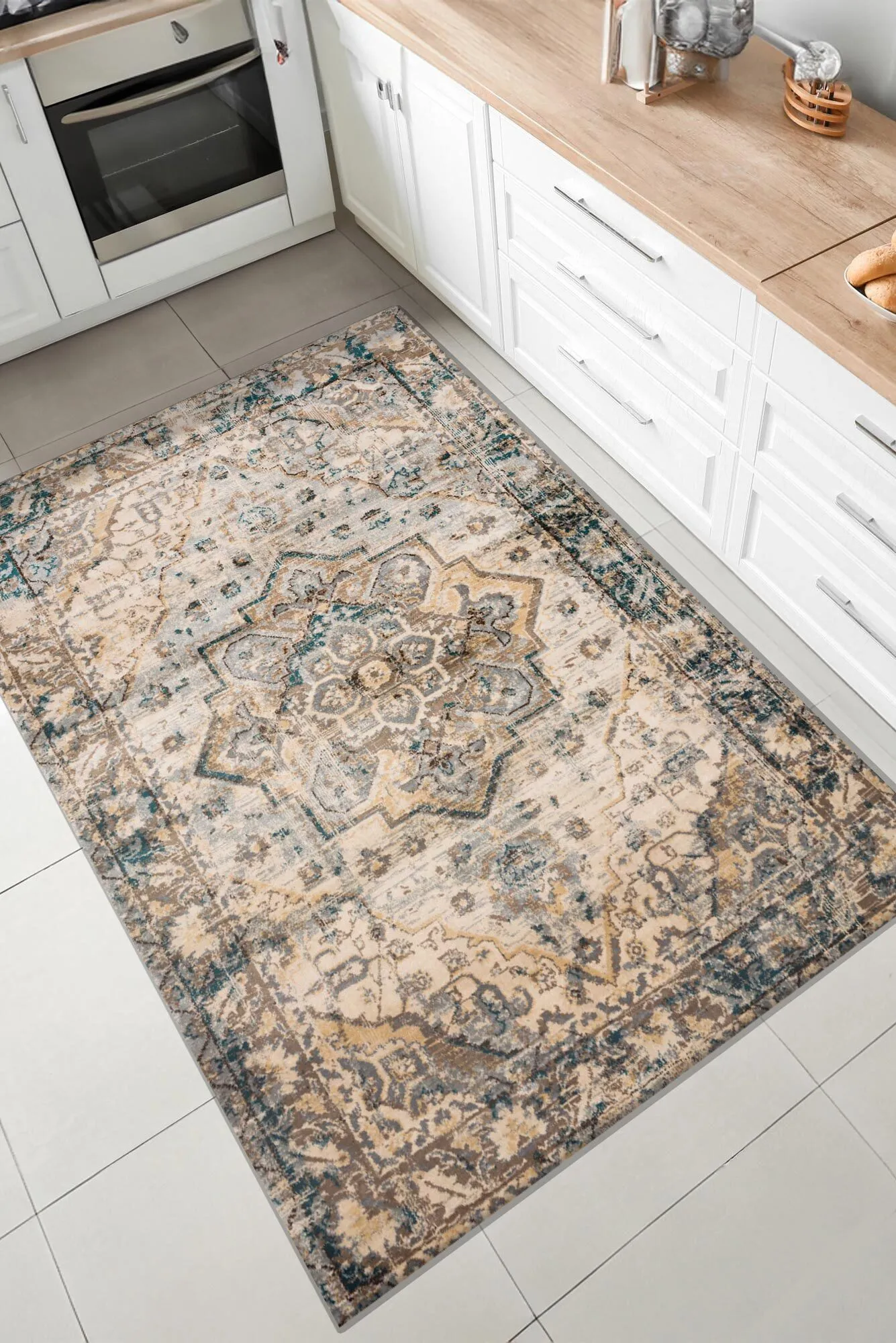 Large View Fred Traditional Medallion Rug(Size 220 x 150cm)