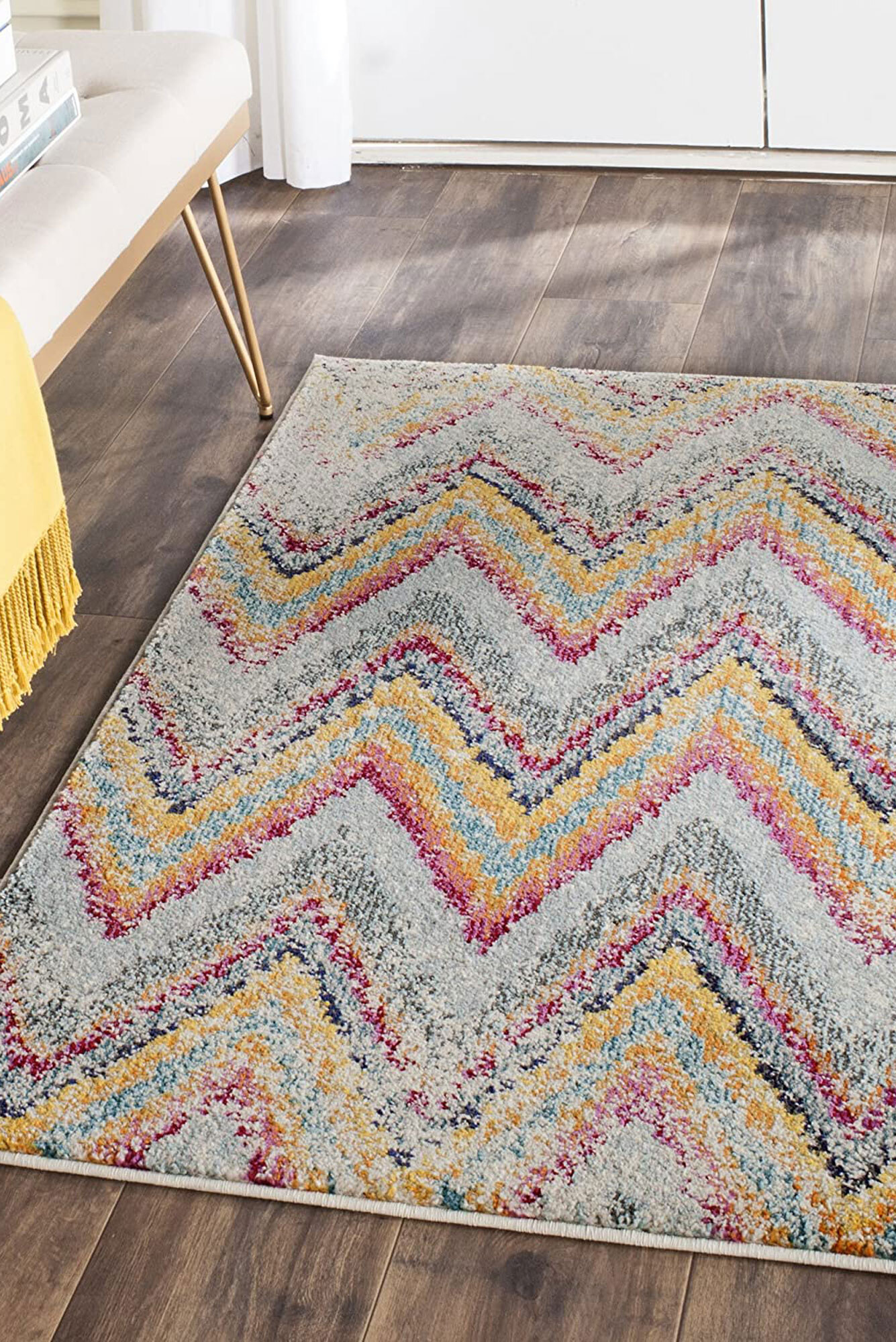 Kara Modern Chevron Striped Rug(Size 220 x 150cm)