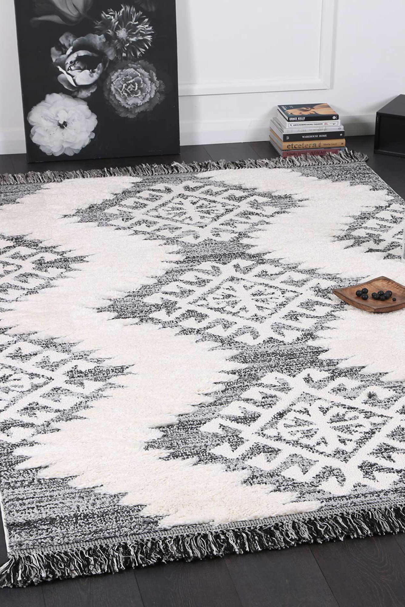 Kevin Moroccan Fringed Tribal Rug(Size 230 x 160cm)