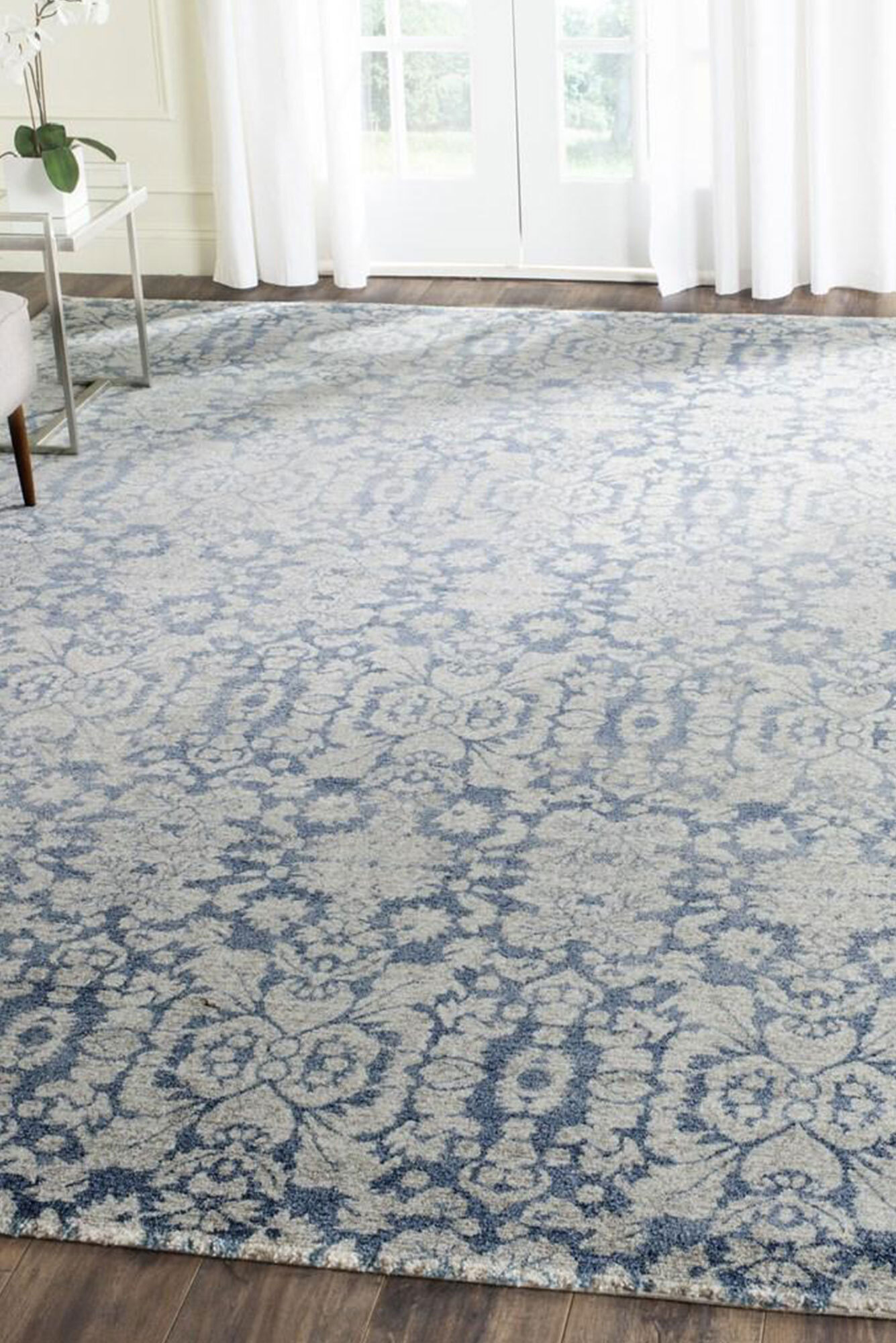 Large View London Classic Blue Floral Rug(Size 170 x 120cm)
