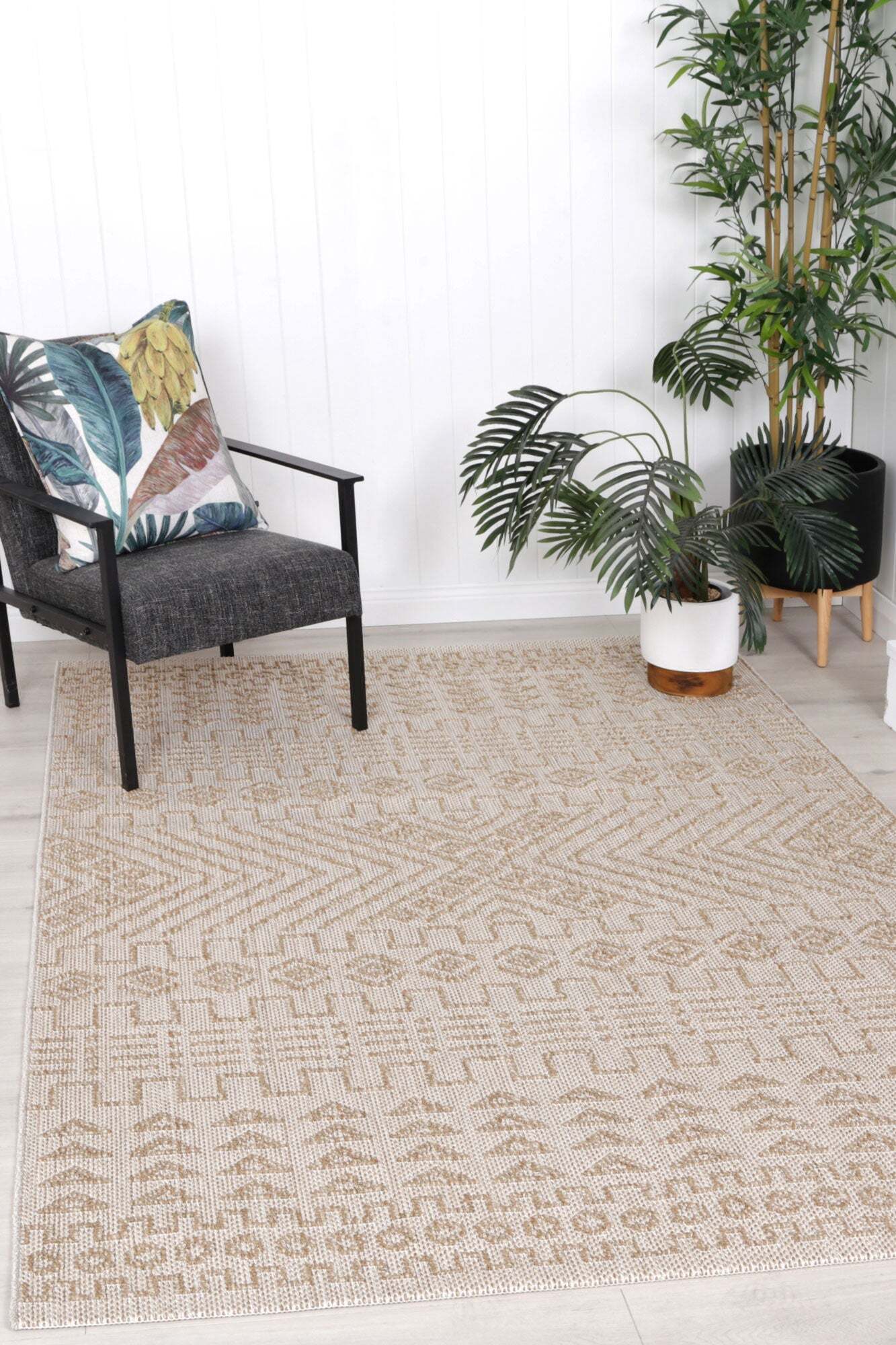 Macy Geometric Rug Beige Rug 30 Day Returns