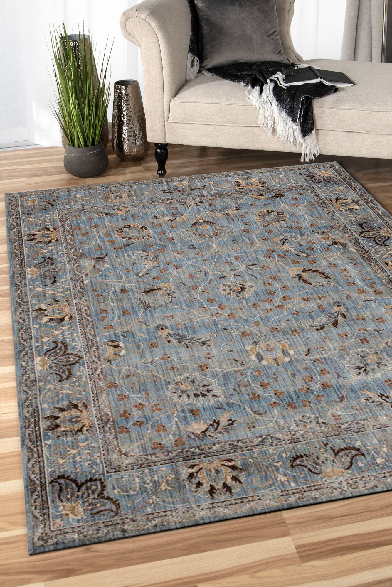 Melanie Traditional Floral Rug(Size 190 x 133cm)