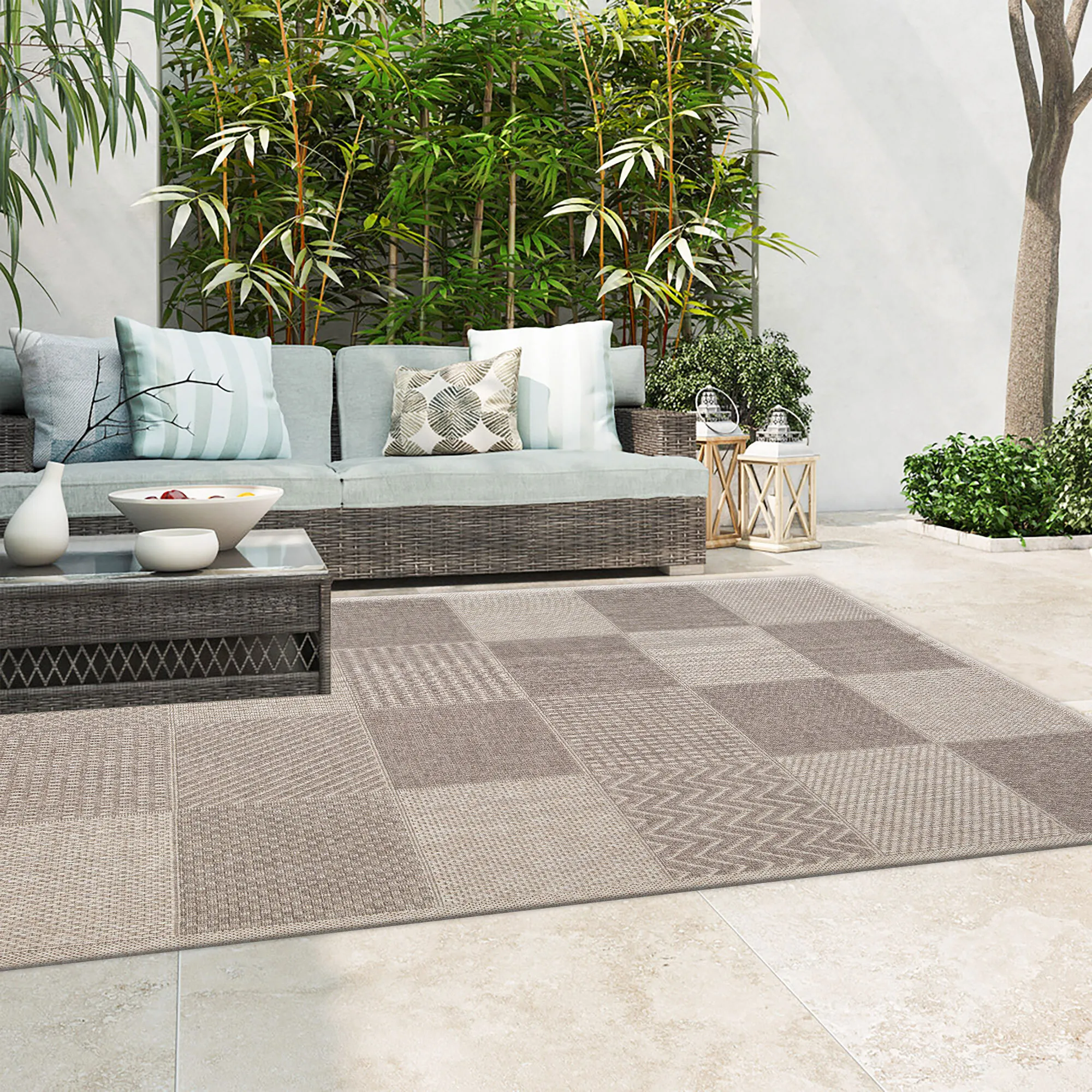 Large View Mika Square Pattern Outdoor Rug