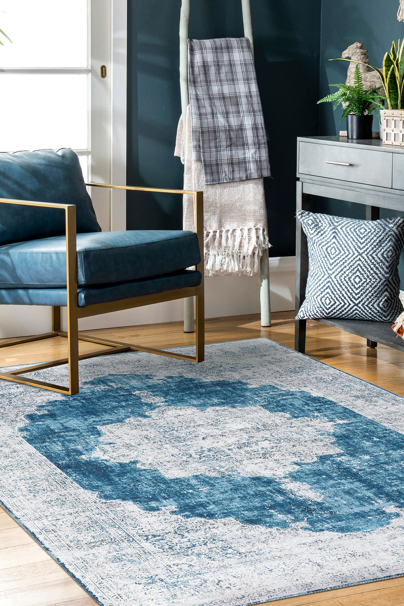Large View Noble Traditional Medallion Rug(Size 230 x 160cm)